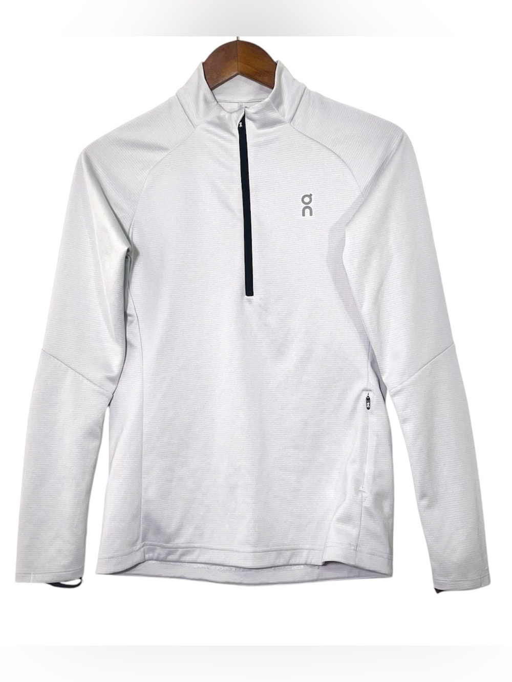 On Running Climate Shirt Quarter Zip Long Sleeve Pullover Grey Size XS Women’s